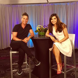 Amanda Salas feet photo 8