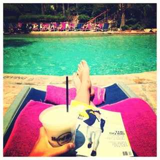 Amanda Salas feet photo 3