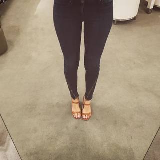 Amanda Salas feet photo 17