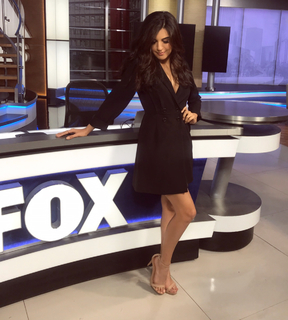 Amanda Salas feet photo 12