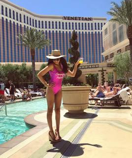 Amanda Salas feet photo 16