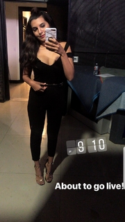 Amanda Salas feet photo 12