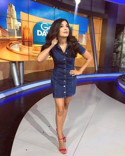 Amanda Salas feet photo 9