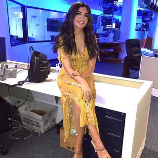 Amanda Salas feet photo 8