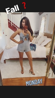 Amanda Salas feet photo 7