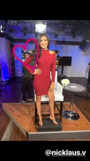 Amanda Salas feet photo 1