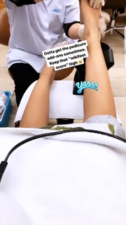 Amanda Salas feet photo 3