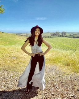 Amanda Salas feet photo 8
