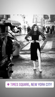 Amanda Salas feet photo 5