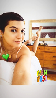 Amanda Salas feet photo 3