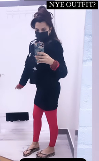 Amanda Salas feet photo 8