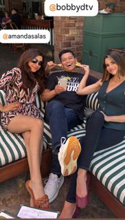 Amanda Salas feet photo 9