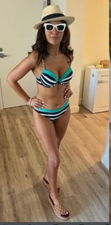 Amanda Salas feet photo 8