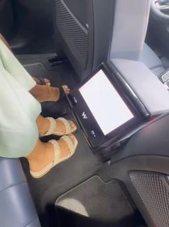 Amanda Salas feet photo 16