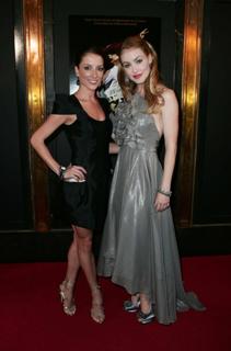 Amanda Schull feet photo thumbnail