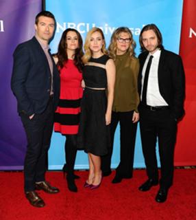 Amanda Schull feet photo thumbnail