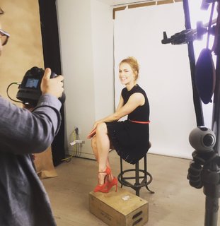 Amanda Schull feet photo thumbnail