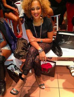 Amanda Seales feet photo thumbnail