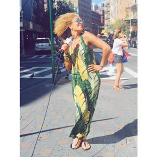 Amanda Seales feet photo thumbnail