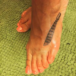 Amanda Seales feet photo thumbnail