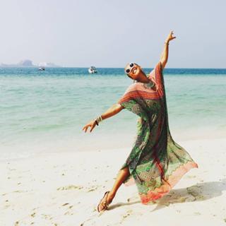Amanda Seales feet photo thumbnail