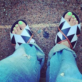 Amanda Seales feet photo thumbnail