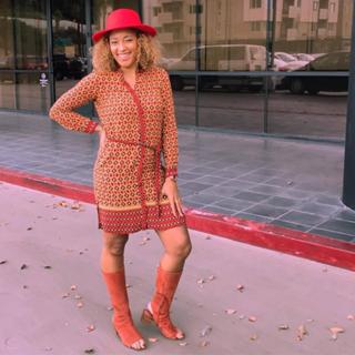 Amanda Seales feet photo thumbnail