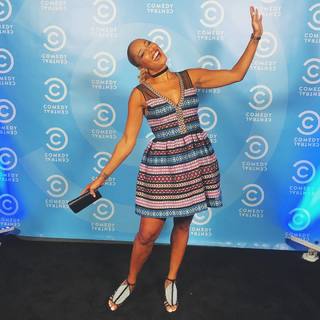 Amanda Seales feet photo thumbnail
