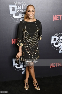 Amanda Seales feet photo thumbnail