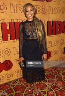 Amanda Seales feet photo thumbnail