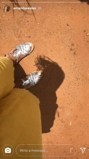 Amanda Seales feet photo thumbnail