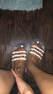 Amanda Seales feet photo thumbnail