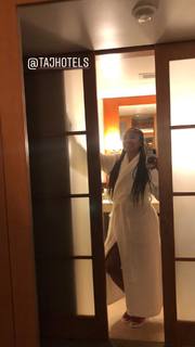 Amanda Seales feet photo thumbnail
