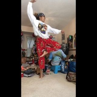 Amanda Seales feet photo thumbnail