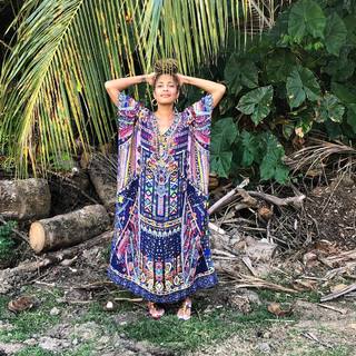 Amanda Seales feet photo thumbnail