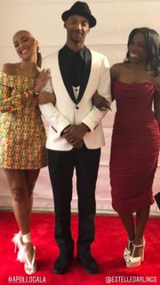Amanda Seales feet photo thumbnail