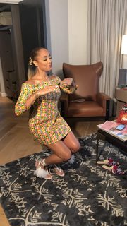 Amanda Seales feet photo thumbnail