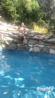 Amanda Seales feet photo thumbnail