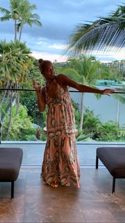 Amanda Seales feet photo thumbnail