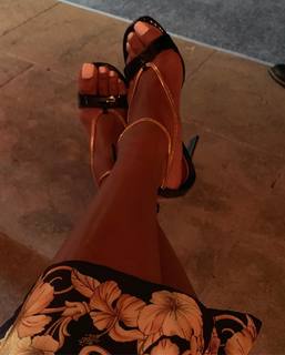 Amanda Seales feet photo thumbnail
