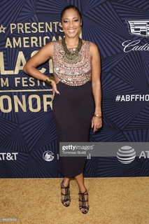 Amanda Seales feet photo thumbnail