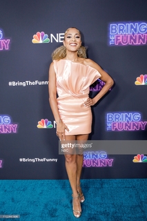Amanda Seales feet photo thumbnail