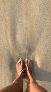 Amanda Seales feet photo thumbnail