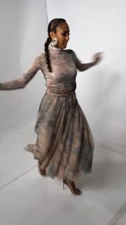 Amanda Seales feet photo thumbnail