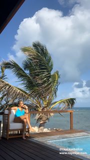 Amanda Seales feet photo thumbnail
