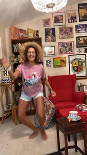 Amanda Seales feet photo thumbnail