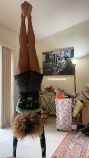 Amanda Seales feet photo thumbnail