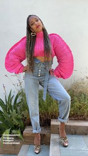 Amanda Seales feet photo thumbnail