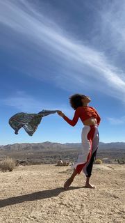 Amanda Seales feet photo thumbnail