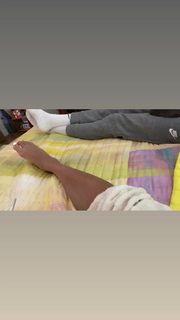 Amanda Seales feet photo thumbnail
